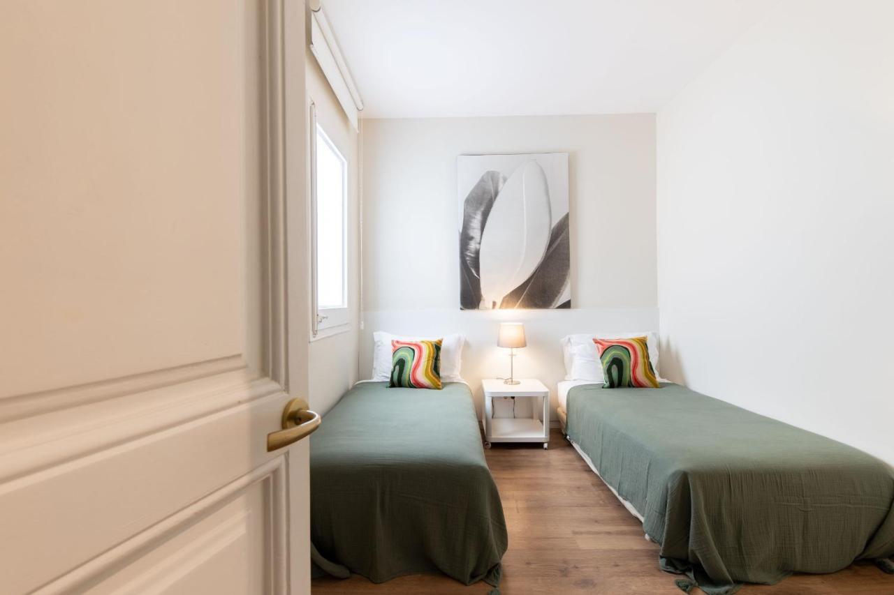 Ola Living Diagonal II Apartments Barcelona Bagian luar foto