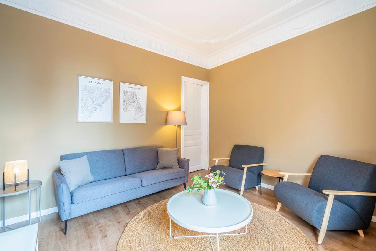 Ola Living Diagonal II Apartments Barcelona Bagian luar foto
