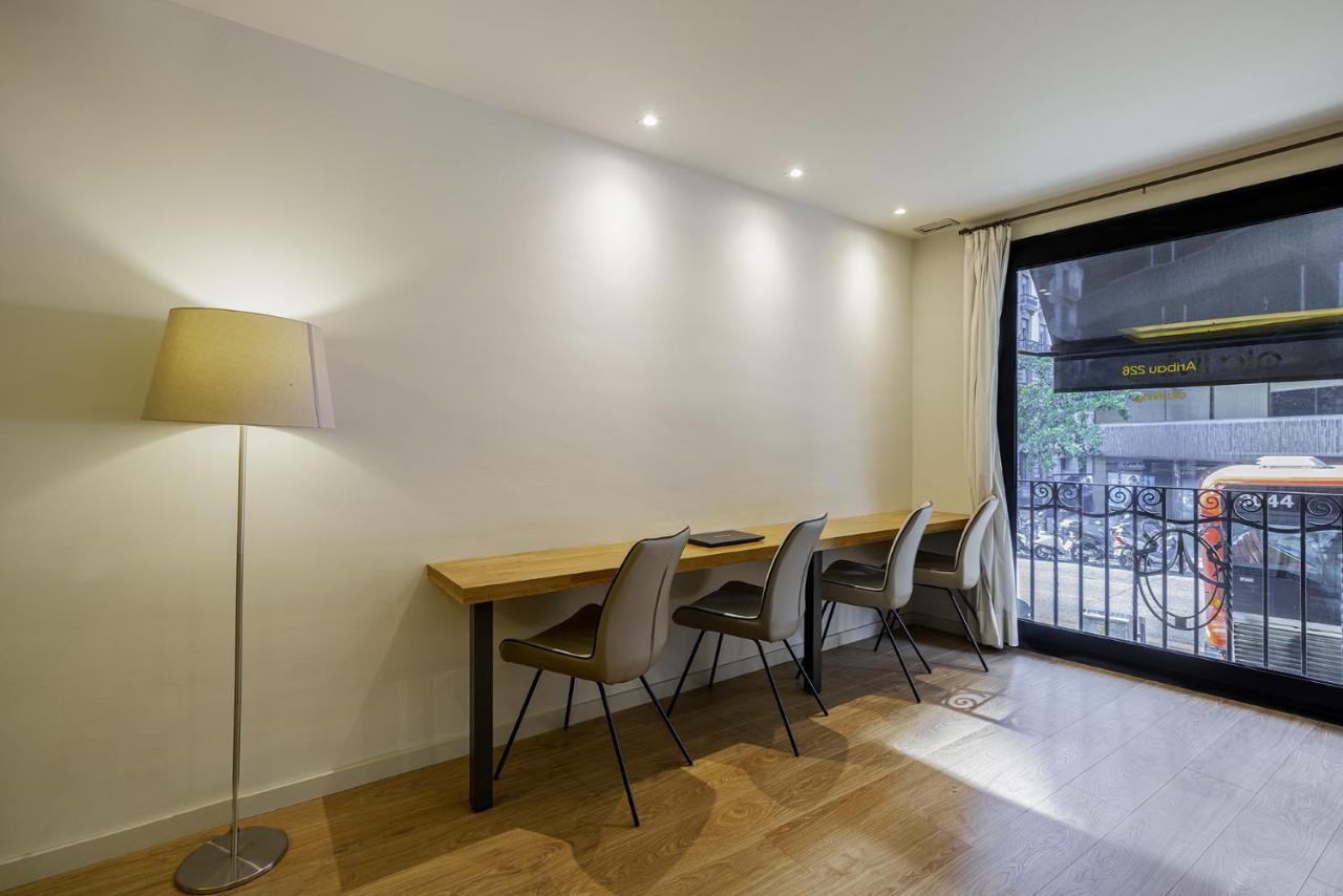 Ola Living Diagonal II Apartments Barcelona Bagian luar foto