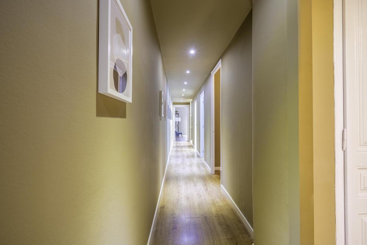 Ola Living Diagonal II Apartments Barcelona Bagian luar foto