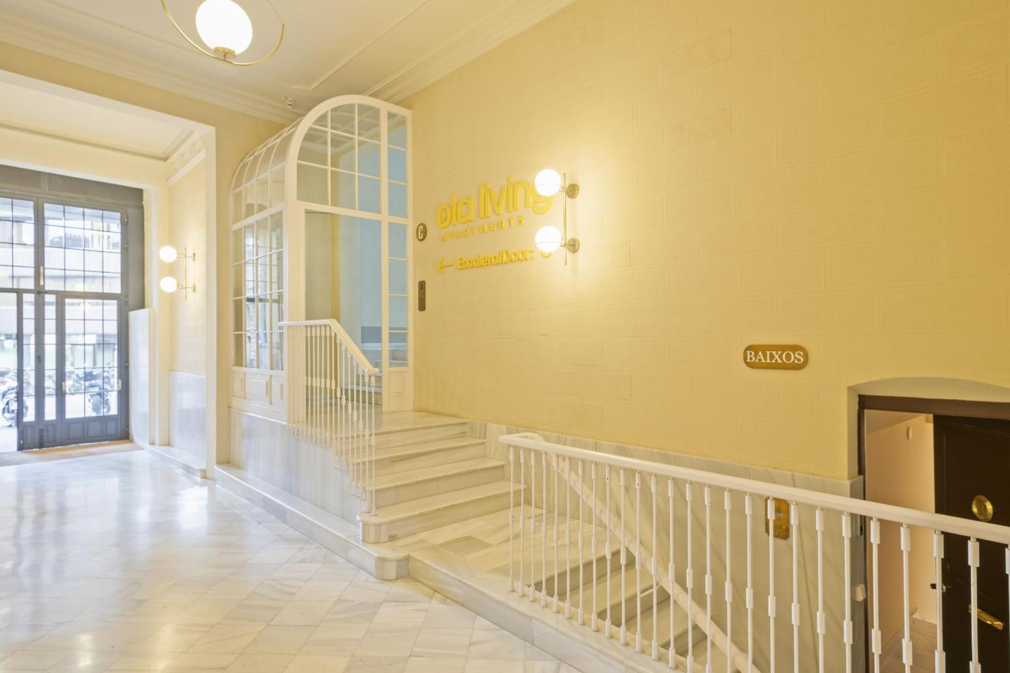 Ola Living Diagonal II Apartments Barcelona Bagian luar foto