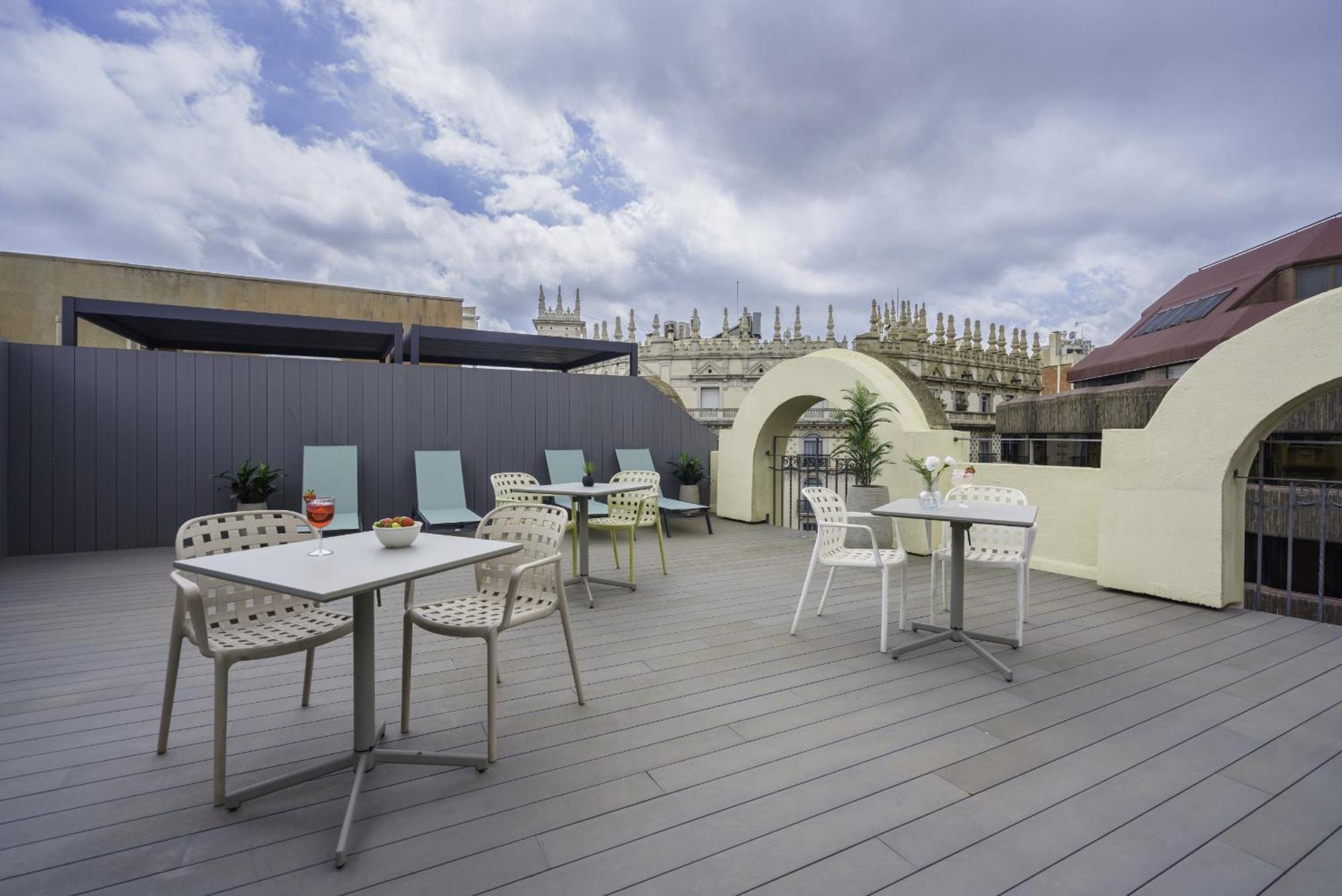 Ola Living Diagonal II Apartments Barcelona Bagian luar foto